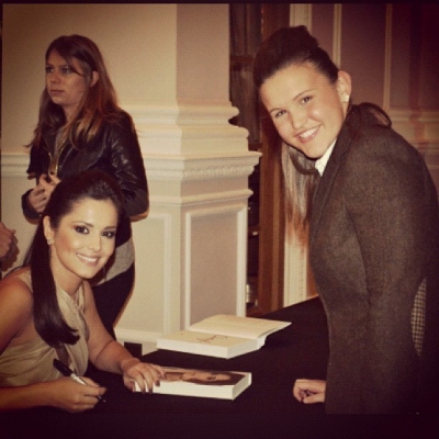 Cheryl_Cole_signs_copies_of_her_book__My_Story__in_London_01_12_12_283729.jpg
