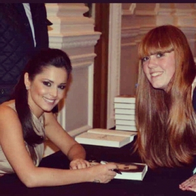 Cheryl_Cole_signs_copies_of_her_book__My_Story__in_London_01_12_12_283929.jpg