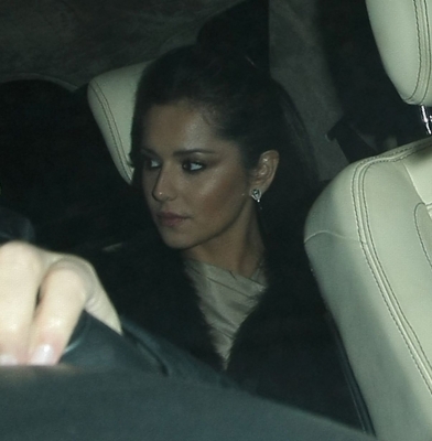 Cheryl_Cole_and_Tre_Holloway_leaving_Zuma_restaurant_01_12_12_283229.jpg