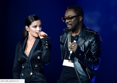 Cheryl_Cole_perform_Capital_FM_Jingle_Bell_Ball_Day_1_08_12_12_2810829.jpg