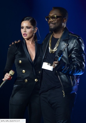Cheryl_Cole_perform_Capital_FM_Jingle_Bell_Ball_Day_1_08_12_12_2811029.jpg