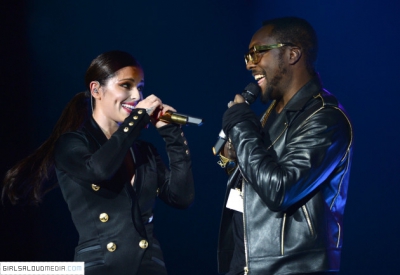 Cheryl_Cole_perform_Capital_FM_Jingle_Bell_Ball_Day_1_08_12_12_2811529.jpg