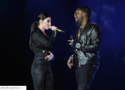 Cheryl_Cole_perform_Capital_FM_Jingle_Bell_Ball_Day_1_08_12_12_2811829.jpg