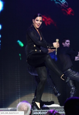 Cheryl_Cole_perform_Capital_FM_Jingle_Bell_Ball_Day_1_08_12_12_288029.jpg