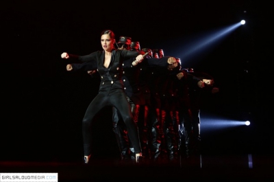 Cheryl_Cole_perform_Capital_FM_Jingle_Bell_Ball_Day_1_08_12_12_288729.jpg