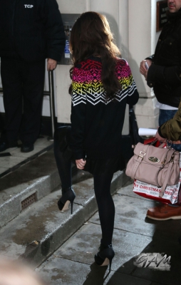 Girls_Aloud_arriving_at_BBC_Radio_1_14_12_12_2811529.jpg