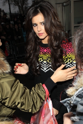 Girls_Aloud_arriving_at_BBC_Radio_1_14_12_12_2817929.jpg