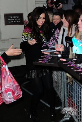 Girls_Aloud_arriving_at_BBC_Radio_1_14_12_12_284029.jpg