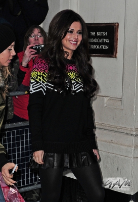 Girls_Aloud_arriving_at_BBC_Radio_1_14_12_12_284729.jpg