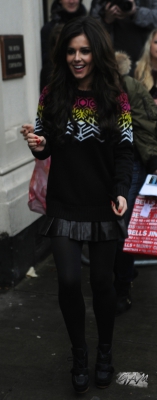 Girls_Aloud_arriving_at_BBC_Radio_1_14_12_12_286129.jpg