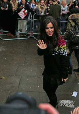 Girls_Aloud_arriving_at_BBC_Radio_1_14_12_12_287429.jpg