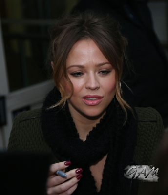 Girls_Aloud_arriving_at_BBC_Radio_1_14_12_12_288729.jpg