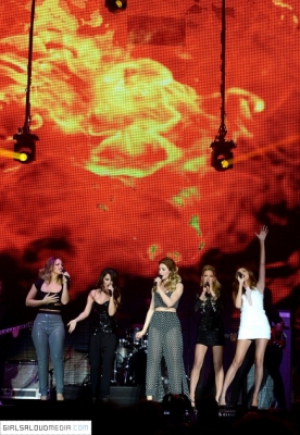 Girls_Aloud_at_Capital_FM_Jingle_Bell_Ball_-_Day_2_09_12_12_2811229.jpg
