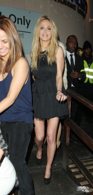 Sarah_Harding_leaving_Gilgamesh_20_12_12_282029.jpg