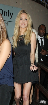 Sarah_Harding_leaving_Gilgamesh_20_12_12_283429.jpg