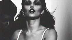 tumblr_mfkauzJbWA1r69ygno3_250.gif