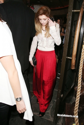 Nicola_Roberts_leaving_Mahiki_02_01_13_28829.jpg