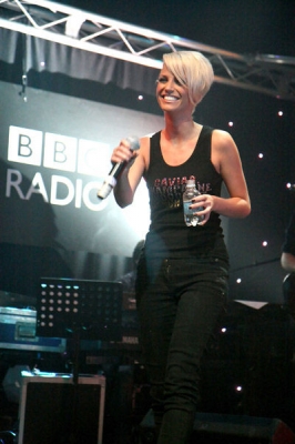 02.jpg