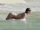 Kimberley_Walsh_on_holiday_in_the_Caribbean_080113_2810229.jpg