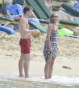Kimberley_Walsh_on_holiday_in_the_Caribbean_080113_2812029.jpg