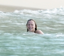 Kimberley_Walsh_on_holiday_in_the_Caribbean_080113_2813629.jpg