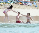 Kimberley_Walsh_on_holiday_in_the_Caribbean_080113_2814229.jpg