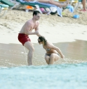 Kimberley_Walsh_on_holiday_in_the_Caribbean_080113_2814929.jpg