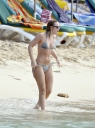 Kimberley_Walsh_on_holiday_in_the_Caribbean_080113_2815329.jpg