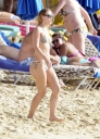 Kimberley_Walsh_on_holiday_in_the_Caribbean_080113_2816929.jpg