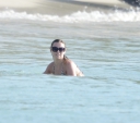 Kimberley_Walsh_on_holiday_in_the_Caribbean_080113_2818029.jpg