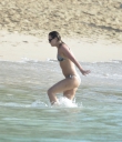 Kimberley_Walsh_on_holiday_in_the_Caribbean_080113_2818329.jpg