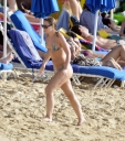 Kimberley_Walsh_on_holiday_in_the_Caribbean_080113_2818929.jpg