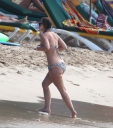 Имя файла=Kimberley_Walsh_on_holiday_in_the_Caribbean_080113_2822529.jpg
Размер файла=848КБ
Размеры=1899x2145
Дата=Янв 18, 2013 Kimberley_Walsh_on_holiday_in_the_Caribbean_080113_2822529.jpg
