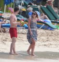 Kimberley_Walsh_on_holiday_in_the_Caribbean_080113_288429.jpg