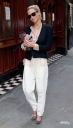Sarah_Harding_out_and_about_in_London_05_02_13_28629.jpg