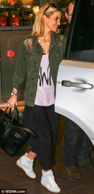 Sarah_Harding_leaving_her_hotel_in_London_06_02_13_28129.jpg