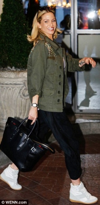 Sarah_Harding_leaving_her_hotel_in_London_06_02_13_28229.jpg
