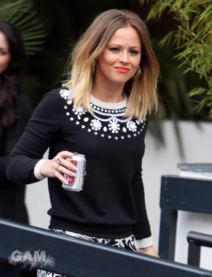 Kimberley_Walsh_leaving_the_ITV_studios_07_02_13_282529.jpg