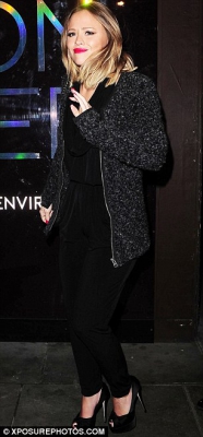 Cheryl_and_Kimberley_Leaving_a_London_restaurant_14_02_13_281629.jpg