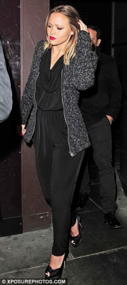 Cheryl_and_Kimberley_Leaving_a_London_restaurant_14_02_13_281729.jpg
