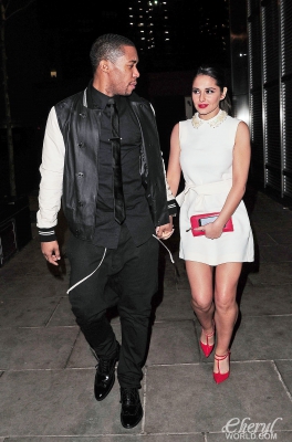 Cheryl_and_Kimberley_Leaving_a_London_restaurant_14_02_13_283429.jpg