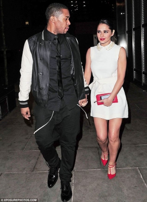 Cheryl_and_Kimberley_Leaving_a_London_restaurant_14_02_13_28629.jpg