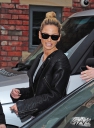 Sarah_and_Nadine_leaving_a_hotel_in_Newcastle_22_02_13_28329.jpg