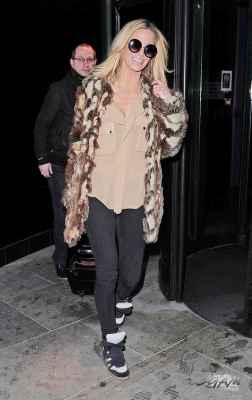 Sarah_Harding_leaving_Malmaison_23_02_13_28129.jpg