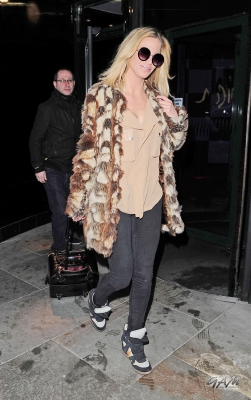 Sarah_Harding_leaving_Malmaison_23_02_13_28829.jpg