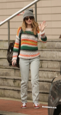 Nicola_Roberts_leaving_a_hotel_in_Manchester_07_03_13_28129.jpg