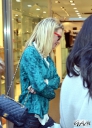 Sarah_Harding_visits_fancy_dress_store_in_Dublin_15_03_13_28529.jpg