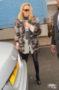 Sarah_Harding_arriving_at_Celebrity_Juice_studios_10_04_13_28229.jpg