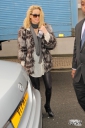 Sarah_Harding_arriving_at_Celebrity_Juice_studios_10_04_13_28829.jpg