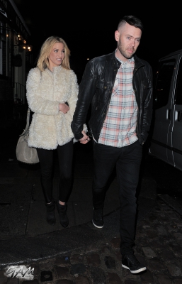 Sarah_Harding_and_boyfriend_leaving_a_cinema2C_London_12_04_13_281529.jpg